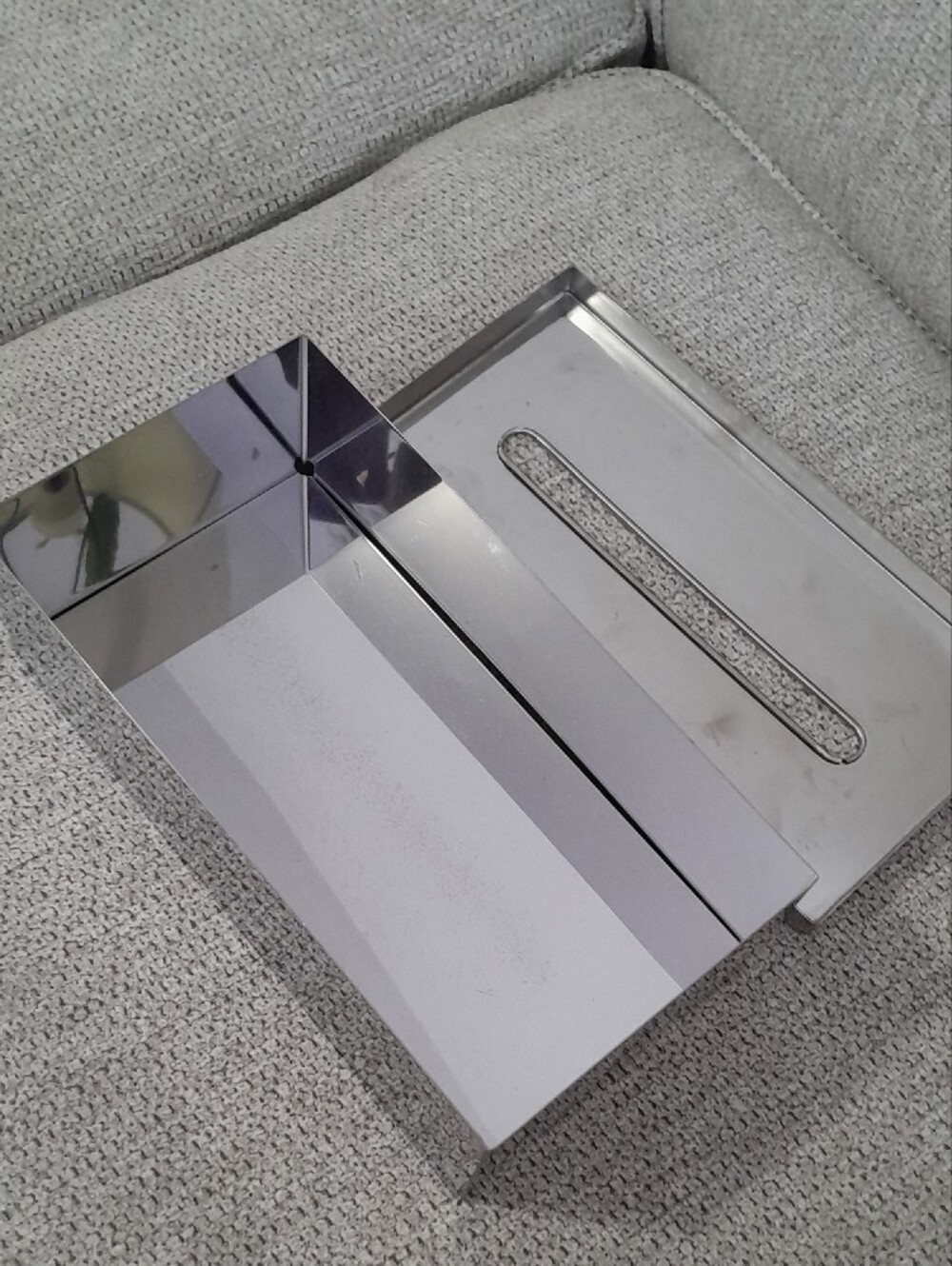 IKEA Silver Metal Tissue Dispenser - Picture 4 of 5